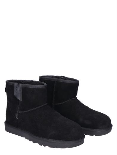 UGG Classic Mini Bailey Zip Black