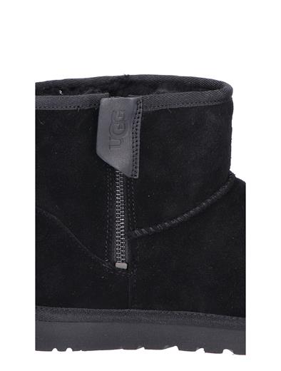 UGG Classic Mini Bailey Zip Black