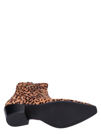 Vivian Ray Vieve Camel Pony Leopard